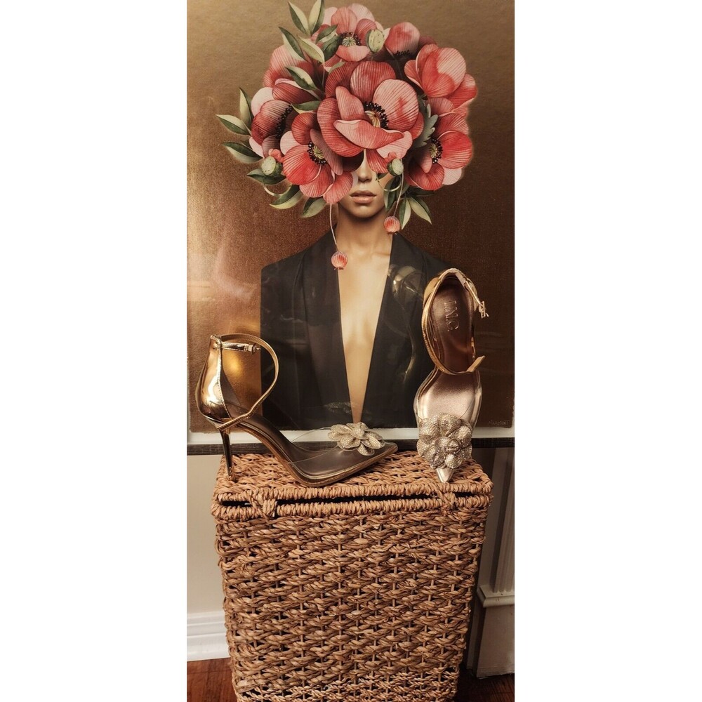 I.N.C. International Concepts Sheona Flower High Heel Pumps Gold Sz 8 NWOB